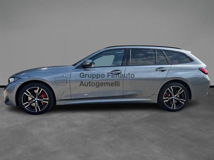 Fimauto - BMW 330 | ID 44846